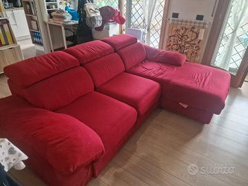 Divano con chaise longue 