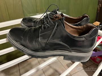 Scarpe nero giardini