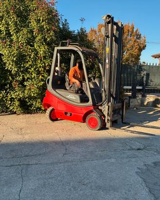 S147 - Muletto Linde 18 q