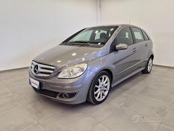Mercedes B 200 CDI Chrome - NEOPATENTATI - Clima -