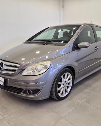 Mercedes B 200 CDI Chrome - NEOPATENTATI - Clima -