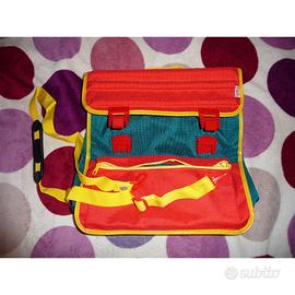 Cartella/zainetto per la scuola ampio e con tasche