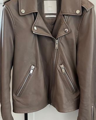 Giacca in pelle marchio mango