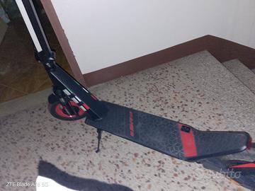 Monopattino Aprilia eSR2 