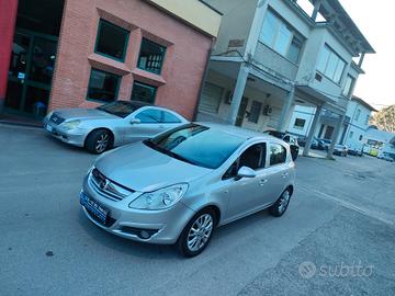 Opel Corsa 1.3mjt Neopatentati - 2010