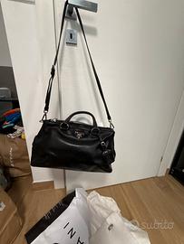 Borsa prada, mai usata