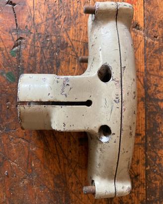 Supporto manubrio vespa faro basso