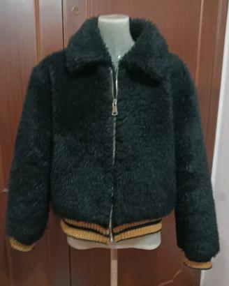 Giubbotto /Bomber nero in eco pelliccia
