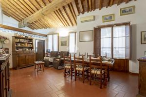 4 LOCALI A FIRENZE