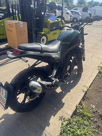 Benelli Leoncino  125