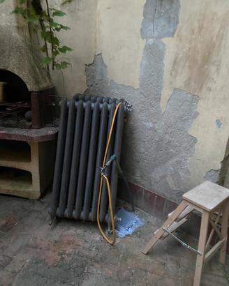 Termosifoni d’epoca in ghisa