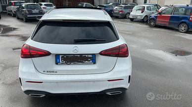 Mercedes-Benz Classe A200d AMG LINE PREMIUM