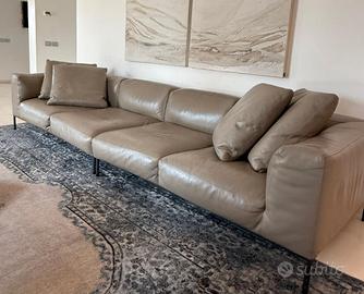 Divano 4 posti B&B ITALIA, mod. FRANK, A.Citterio