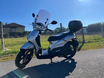 Peugeot Tweet 125 rs