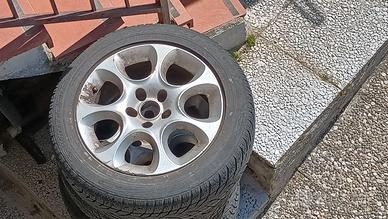 Cerchi e gomme Alfa Romeo R16