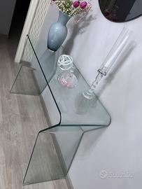 Consolle in vetro curvato