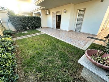 Prima fila mare - giardino - garage - 2 servizi