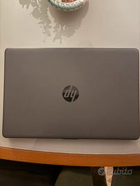 HP 255 G8 - Ryzen 5 5500U