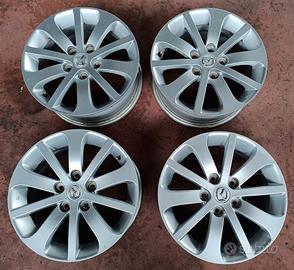 Cerchi Lega Mazda 5 6,5 X 16 ET 52,5 5 Fori 4 PZ