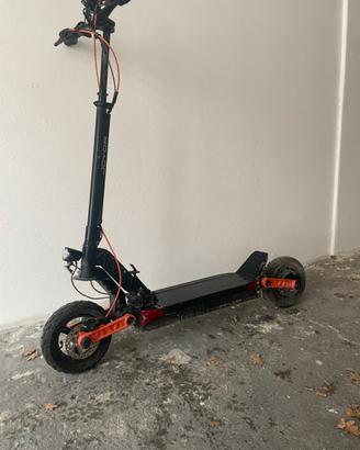 Monopattino Elettrico Joyor