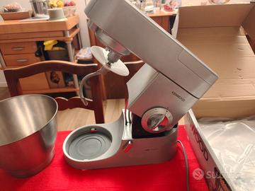 impastatrice Kenwood  SUPER ACCESSORIATA 