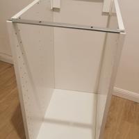 Metod Ikea con ripiani