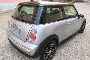 Mini 1.4 tdi One D de luxe