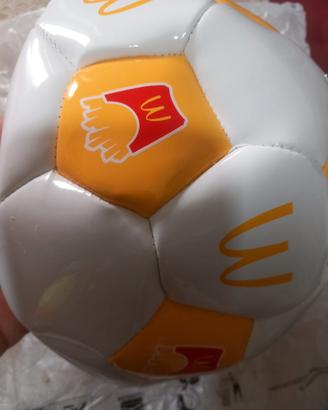 pallone McDonald's 