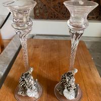 Set di 2 candelabri in cristallo e argento.