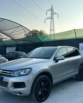 Volkswagen Touareg 3.0 TSI Tiptronic Hybrid