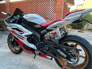 YAMAHA R6 2007 ( RJ11) leggere la descrizione