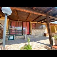 Villetta a schiera in residence a Desusino