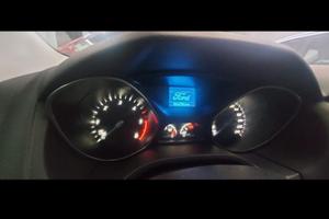 Ford Focus Titanium (Targa: EP872AY) – Berlina 5 p