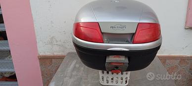 bauletto posteriore per scooter 