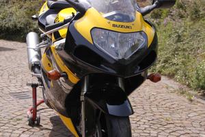 Suzuki GSX‑R 750 K1 – Restauro Totale – Certificat