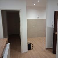 Imbianchino. Rasatore. Pittore. Ristrutturazione