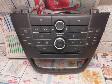 Opel insigna 2011  stereo , navigatore e console