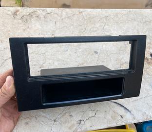 Mobiletto stereo ford fiesta
