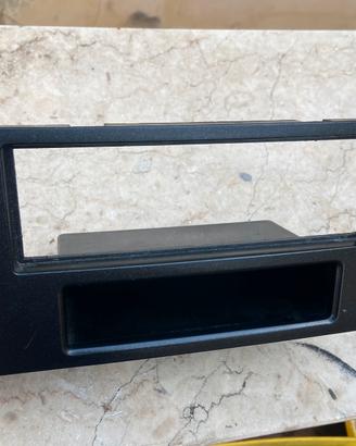 Mobiletto stereo ford fiesta