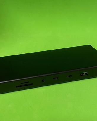 Razer USB 4 Dock 14-in-1 Hub (Mac/Windows) - Nuovo