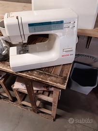 macchina da cucire Necchi 304