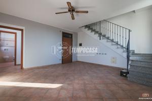 APPARTAMENTO DUPLEX CON MANSARDA E DOPPIO GARAGE!!