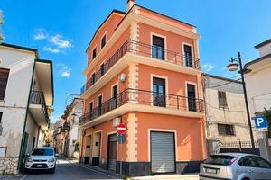DUPLEX 140 MQ CON DUE TERRAZZI-BELLONA