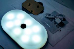 Luce LED Auto Magnetica Touch Ricaricabile USB