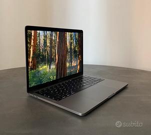Macbook Pro 13” i5 Quad-Core 8GB RAM