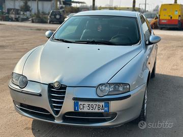 Alfa Romeo 147 1.9 JTD 16V cat 3 porte Progression