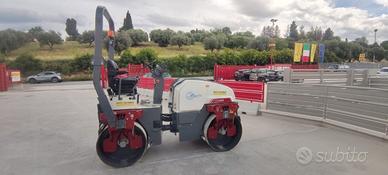 Rullo DYNAPAC CC 130 - a noleggio!!