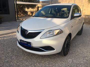 Lancia Ypsilon 0.9 TwinAir 5 porte Metano Ecochic 