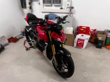 Ducati Streetfighter v4s 2021