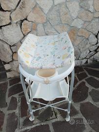  Fasciatoio con vaschetta 